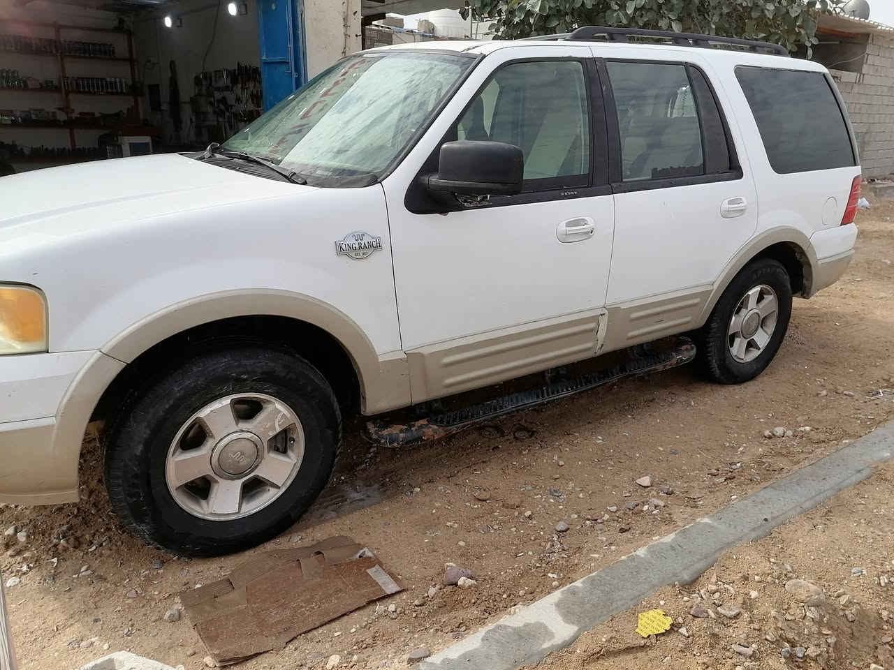 فورد اكسبيديشن ٢٠٠٦ محرك ٨سلندر مكينة جديدة تبريد تدفئة
حدادية ٨٠بالمية ٧راكب باسمي سنوية ٢٠٢٨
كهربائيات بلاد صبغ بلاد بدون حادث سيارة استعمال شخصي فقط للبيع غير متواجد على الفيس السعر ٨٥ مجال قليل حك الجية


**إذا كنت صاحب هذا الإعلان وتريد حذفه لأي سبب، رجاءا أرسل رسالة إلى الدعم الفني**