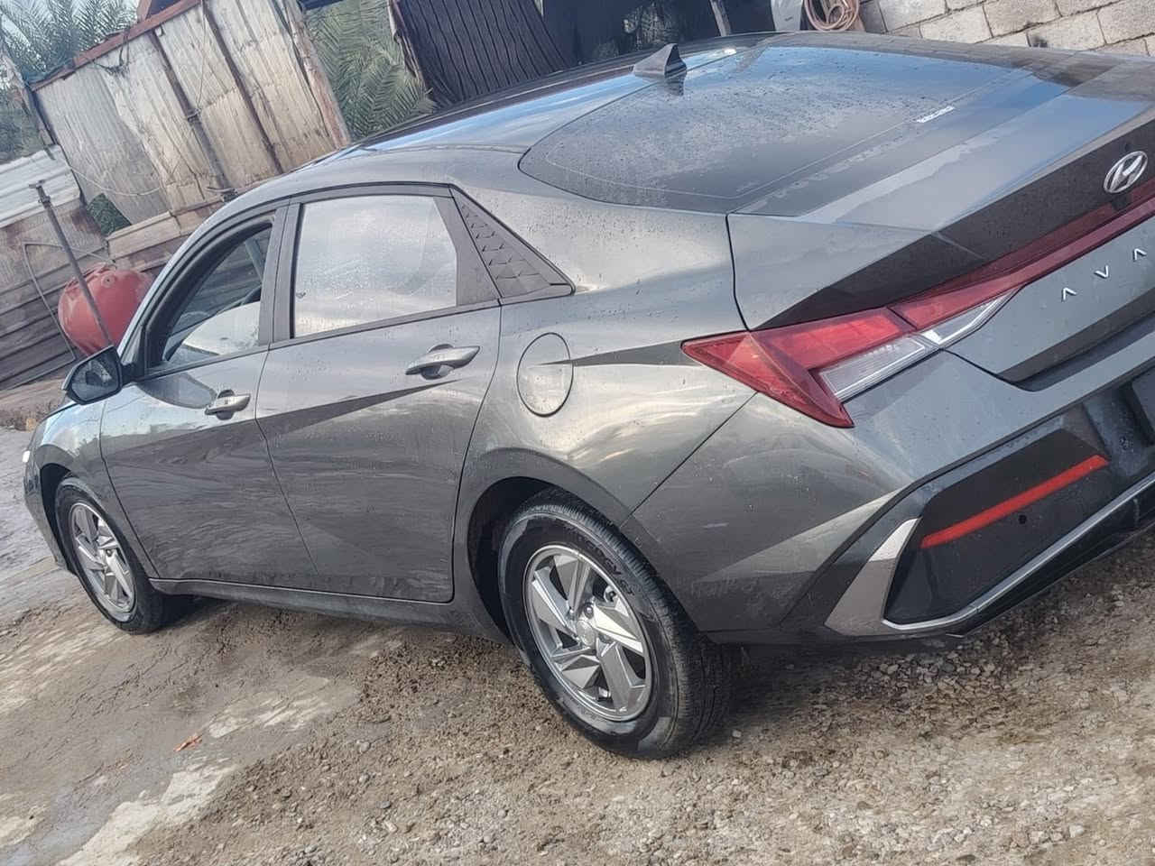 الانترا افانتي موديل ٢٠٢٥بانزين وارد كوري 
سيارة جديده بمعنى الكلمة جاهزه ضربته جاملغ خلفي حادث موجود راسني يجيك خاص السعر ١٢٨بيه مجال بسيط مكان السياره نجف ‭٠٧٨٦ ٩٢٢ ٤٦٢٧‬
