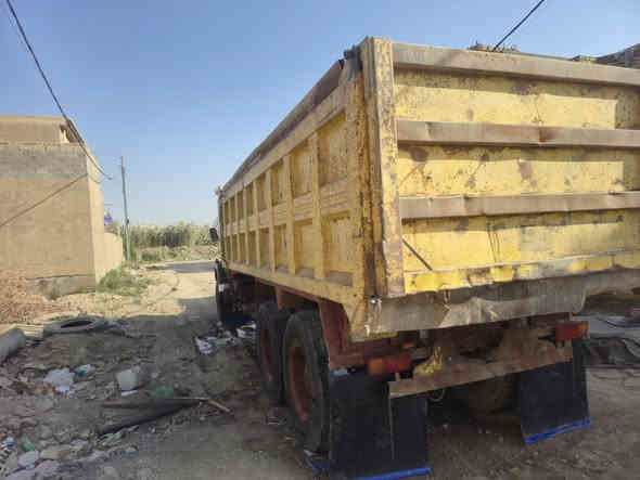 السلام عليكم للبيع قجمه  موديل 83 جاهزه للشغل تخم تاير  جواهه  رقم جديد انكليزي سنويه 2030 مجموعه نص مال مان دنكير قجمه العنوان بغداد ابو غريب السعر 45 وبيهه مجال  عبدالسلام سامي ***********
