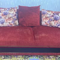 عندي غرفة نوم للبيع وتخم ١٠مقاعد مستعجل الاتصال ع هذا الرقم واتساب وما...