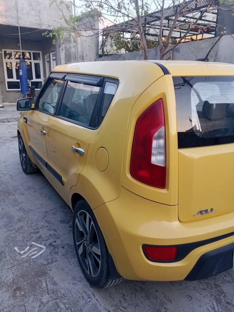 كيا سول 2013 تكسي رقم بغداد مشروع وطني  كير محرك شرط كير عادي تبريد تدفية شغال ويل كروم بطاقت بنزين موجود نقابة مصفرة شرط تحويل آذا شراي خابر رقم بي واتساب *********** او رقم زین *********** كركوك, العراق
