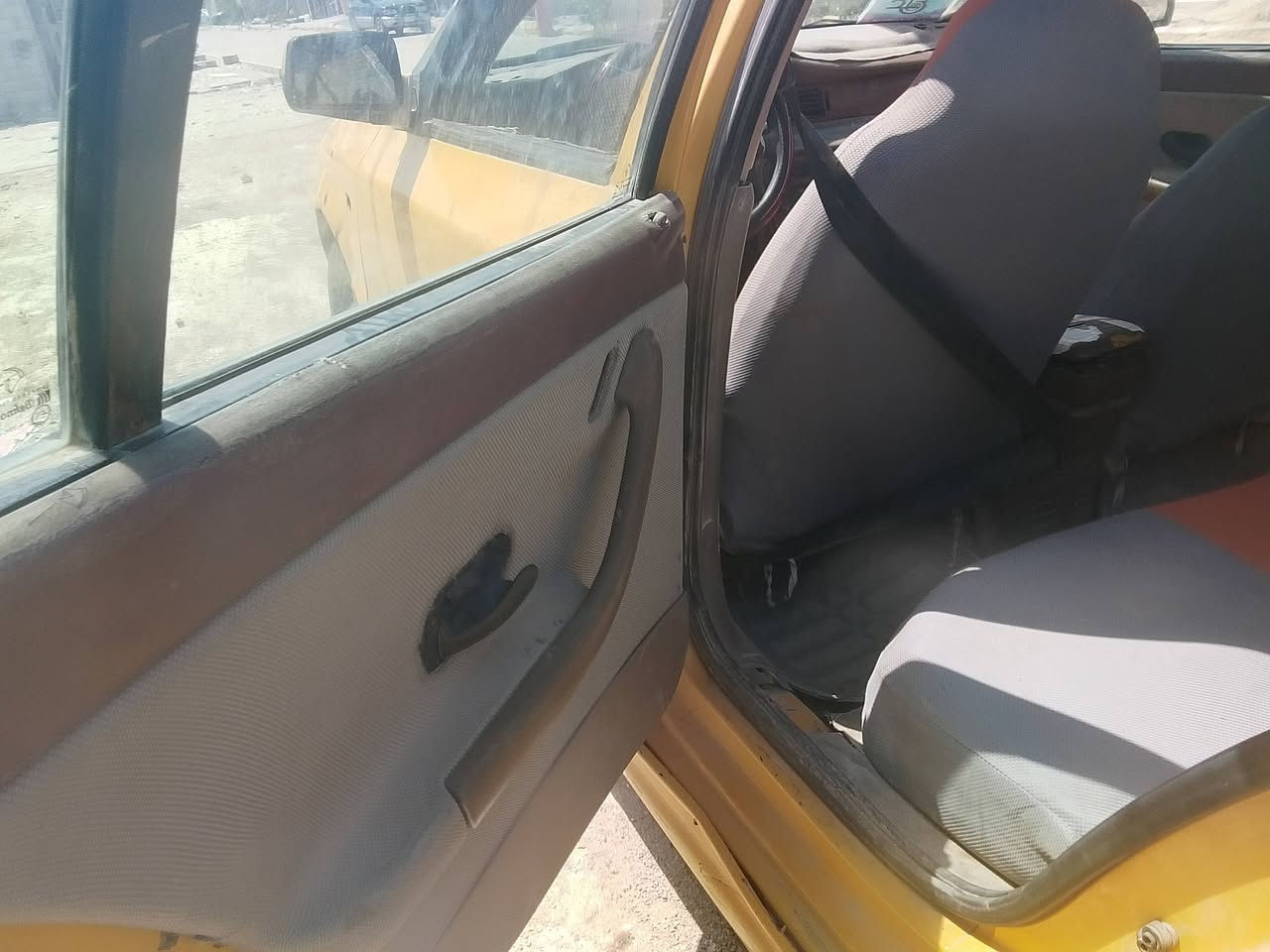 سلام عليكم سياره سمند مديل11 مكينه وكير فرنسي شهر من شاتهه راعيه موجود سعر 13 ورقه وبيهه مجال بصيط مكان ناصريه مركز ***********
