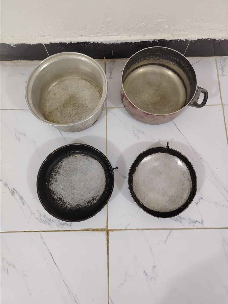 غراض للبيع كلهن 10 الاف /*********** النجف, العراق
