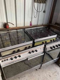 بسم الله الرحمنٰ الرحيم  طباخ عشتار عدد 2 مستخدم على الشغل 07718384353