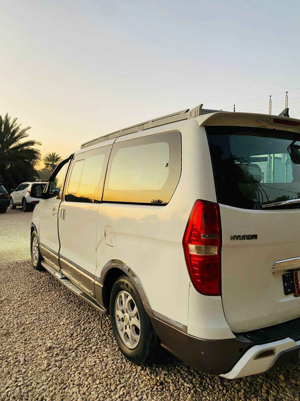 ستاركس موديل 12 رقم واسط سنويه جديده مصفره مكينه وكير بعدهن عل ضمان محوره صارله يومن تخم تاير جديد بيه باب صدر بدله وبيه شبر صبغ بل تكمه مشر عليه بيه صوره مكان بابل  ***********
