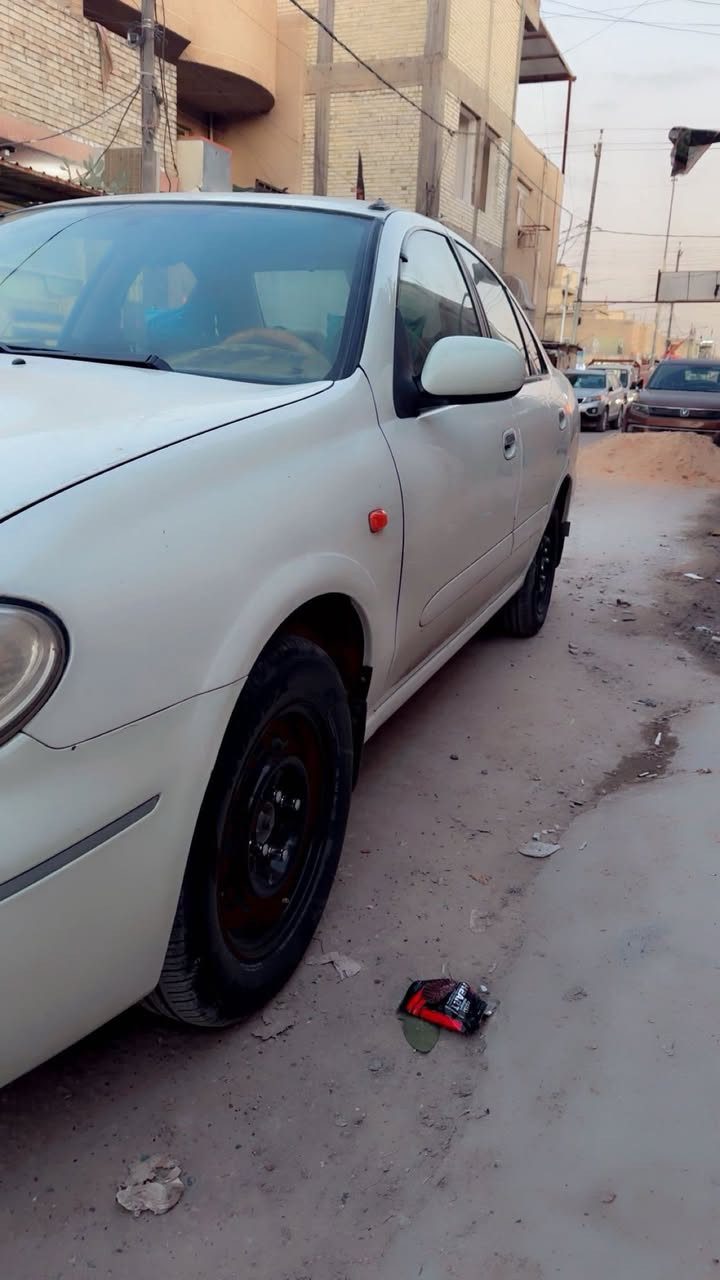 السلام عليكم

سني  ياباني 2008 رقم بغداد الانكليزي بسمي تحويل ثاني يوم كلشي موضح بالسونار 

تخم تايرات

تبريد ثلج

تدفئه ممتازة

كير ومحرك وصدر أمامي وخلفي كله ممتاز

 السيارة جديده ونظيفة جدا وجاهزة مكاني بغداد مدينة الصدر 
هاتف ***********

السعر 
102
