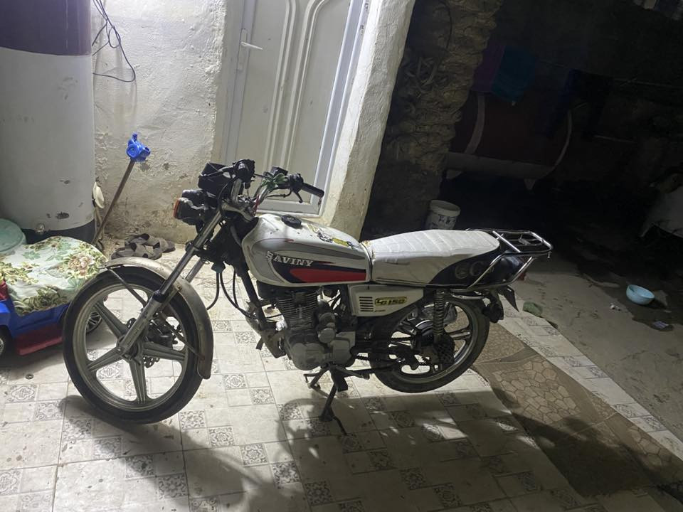 السلام عليكم دراجه للبيع سيفان 2020
مكان ديالى جديده الشط باقي تفاصيل رمشلي اني اخابرك وبل خدمه ***********
