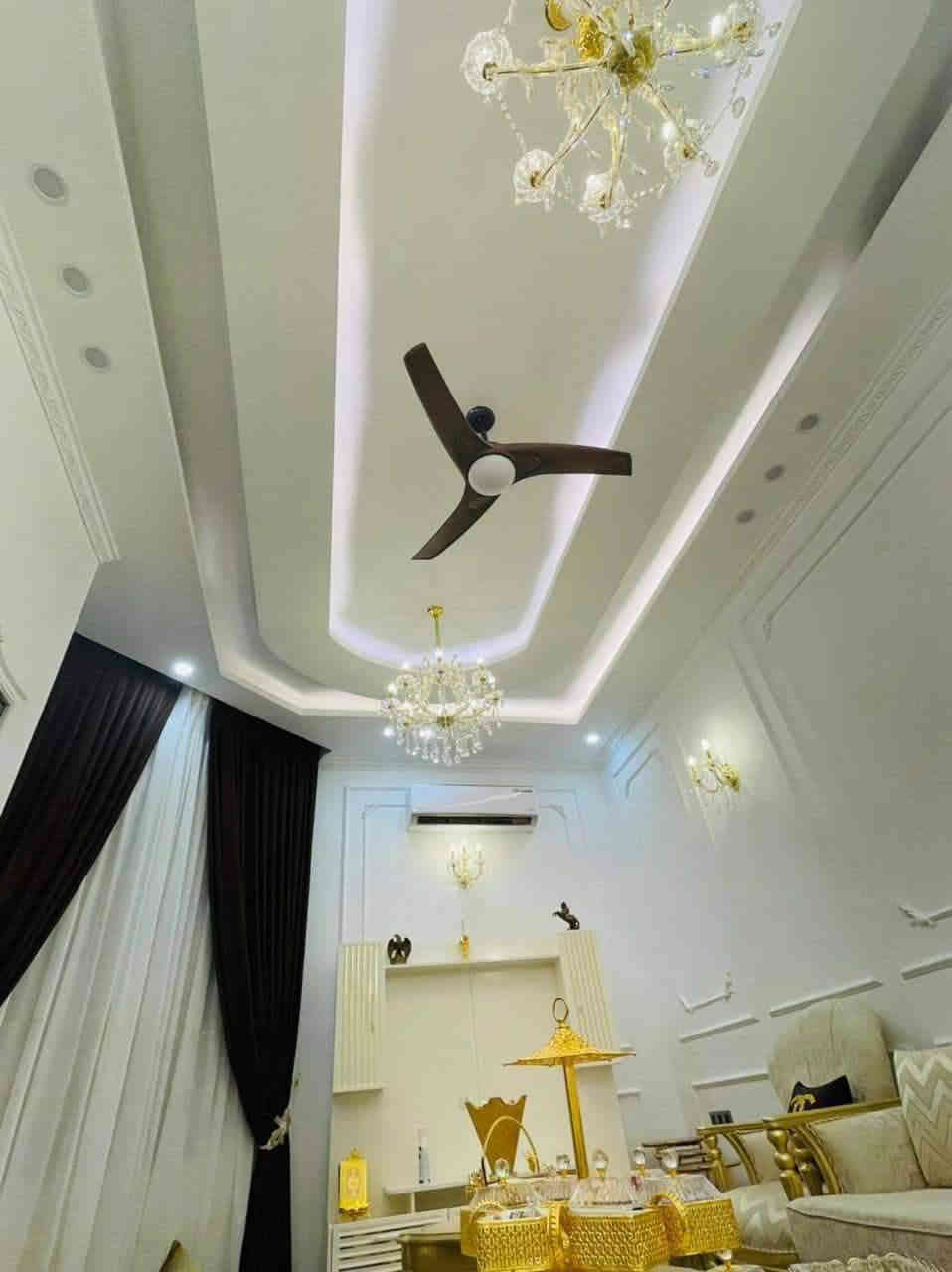 الأناقة لديكور                                                                  موصفات العمل                                                                         هيكل حديد🕶 
جبسم بورد🟩                                          كافه انواع الديكورات الدخلي
اناره بروفايل
صبغ الدور والبنايات داخلي وخارجي🖌️ 
باركيه خشب                                                                         سحب ملكي🏛️    
ورق جدران 
بديل الخشب والرخام 
تشطيبات وترميم شامل 🏠
للطلب والاستفسار الاتصال *********** ابو مصطفى                         اسعار تنافسيه حقيقيه بغداد الكرخ الرصافه🌎
