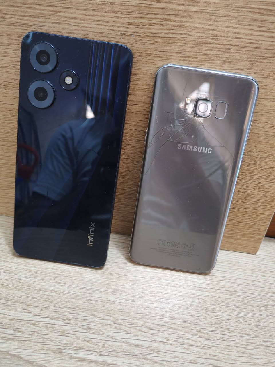 جاهزين العطل شاشه فقط انفنكس وگالگسي اس٨ بلص إخوان شرط بس شاشه عوزهن ٤٠ واصل


**إذا كنت صاحب هذا الإعلان وتريد حذفه لأي سبب، رجاءا أرسل رسالة إلى الدعم الفني**