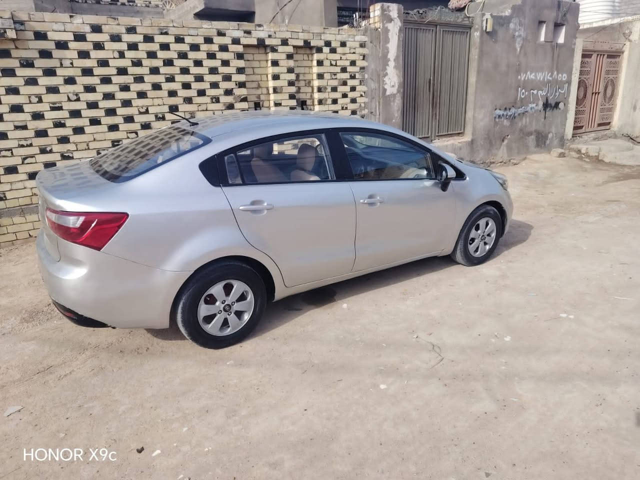 سلام عليكم كيا ريو موديل 2013رقم مثنى نكليزي بسمي سنويه تنتهي ب30 مكينه 1600 تبريد حدايه تخم تاير كير مكينه جداد سياره بيه صبغ جميله جانت جارده و صبغتها سعره 70 وبيه مجال لشراي الستفسار على رقم مامتوجد على نت مكان السياره النجف حي ميسان ***********
