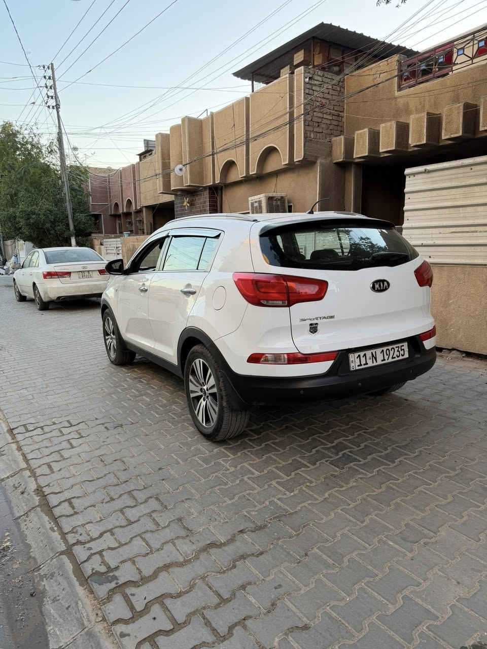 كيا سبورتج 2015 خليجي بدون صبغ
ماشيه 115 الف كيلو
سيارة مكفوله فقط بارد بسيط بچاملغ خلفي 
ويل كب كامره خلفيه مرايه ذكيه 
جلد
كفاله عامه 
محرك 2000 
رقم جديد 
باسمي سيارة 
سعرها 158ورقه 
رقمي :
***********
