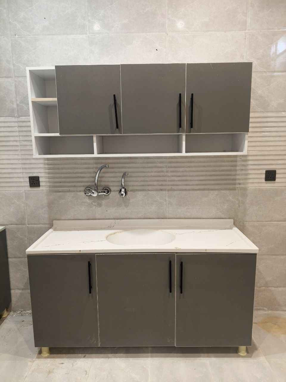 مترين ارضي وملحق 
ومتر ونص سنك وملحق بغداد, العراق


**إذا كنت صاحب هذا الإعلان وتريد حذفه لأي سبب، رجاءا أرسل رسالة إلى الدعم الفني**