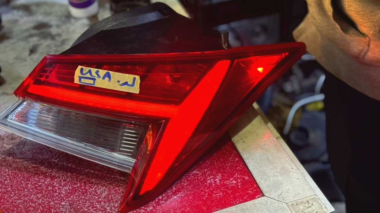 🇺🇸🇺🇸🇺🇸🇺🇸🇺🇸تم توفر بك لايت
***********
لايت /بك لايت / مرايا جانبيه /لجميع انواع السيارات الكوري 
الأمريكي
النترا 2022/2023/2024/2021
أمريكي
اصلي
(اصلي)
العنوان
سوق بغداد/ شارع النضال القصر الأبيض /معرض الحاج ابو لؤي
***********
للاستفسار واتساب
يوجد توصيل جميع المحافظات...
