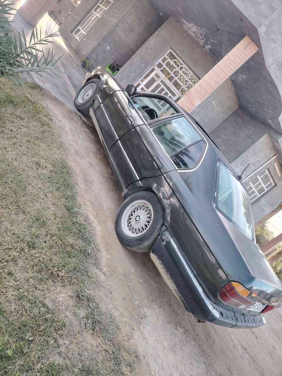 سلام عليكم للبيع فقط بي ام 735 أصل موديل 92 رقم انبار مشروع وطني سنويه ورقم جديد تحويل مباشر شرط التحويل
كير ومحرك جدد المحرك بعده بل ضمان صدرهه المامي جديد الخلفي بي شغلات تعبانه
بيهه نواقص قليله السياره مال تعمير بلاديه بدون صبق بديهه بلادي بدون ضربه
مكان السياره الانبار الكرمه السعر 36 وبيهه مجال بصيط
***********
