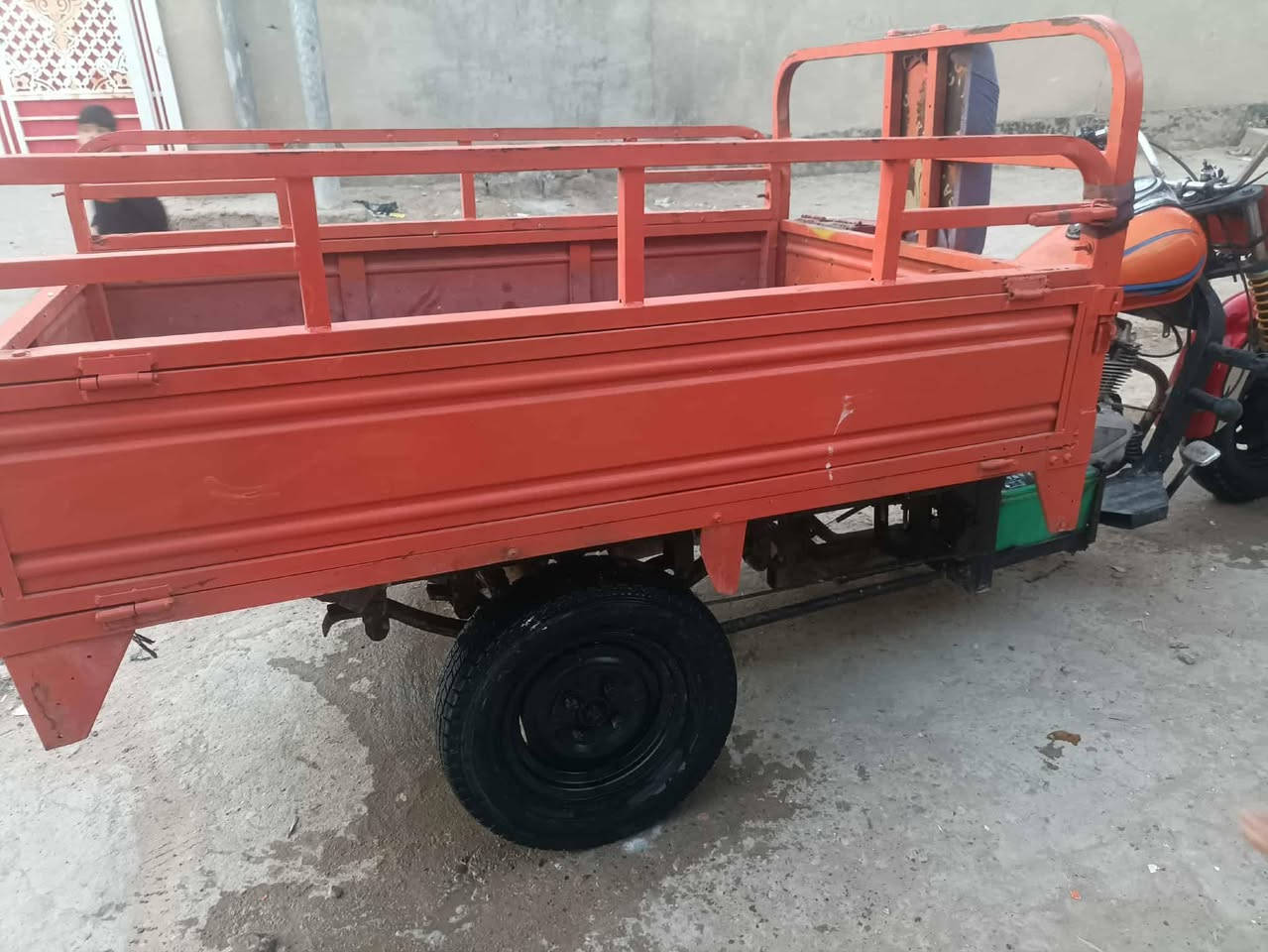 السلام عليكم ستوته دايوان للبيع  رقم ابيض  حلوه ونضيفه مثل ما واضحه بل صور … مكان قرنه نهر الباشه.  رقم صاحب الستوته ***********
