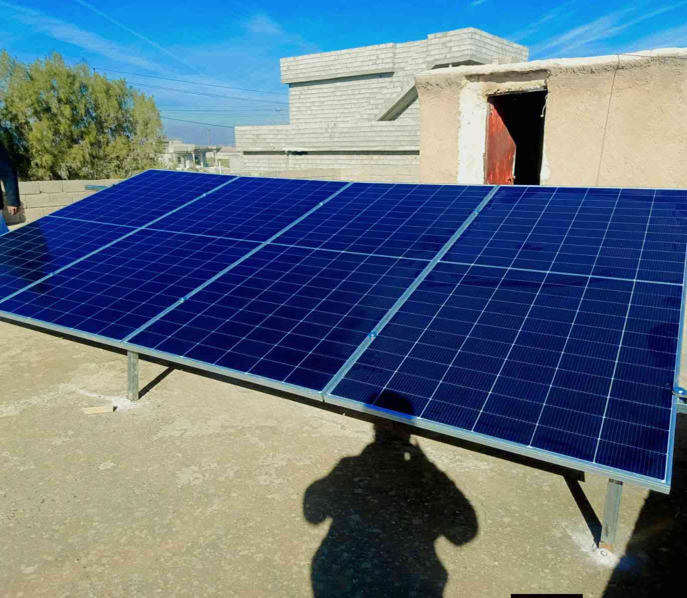 من عروض شركة الحجاب للطاقة الشمسية
✅🌟تم تنصيبها للأخ (حسن علي مديد)
 في معمل المنيوم القمة في الشرقاط اسديرة سفلى📍 

              ⚡بقدرة ⚡

8-امبير نهاري ☀️
5_ امبير ليلي 🌙

✅ تظمنت المنظومة الشمسية 🔆
 
4_ألواح من شركة لونجي 615 واط 
 بقدرة توليد ⚡(2.5امبير) (مؤسسة)   
 بظمان ١٥ سنة ✅
 
2_ بطارية ليثيوم من شركة (ES) 5 كيلو واط  🛑 
بظمان 5 سنوات ✅

3 _انفيرتر من شركة (ES ) 6 KW🟢
بظمان 1 سنة✅  

☀️نقدملك هذة المنظومة مع صيانة 🛠️مجانية لمدة سنة
وظمانات حقيقية 👍

____________________________________💰 أسعارنا مناسبة جدًا وتنافسية
🔎 تكدر تستفسر عن حجم الطاقة المناسب إلك
📋 ونوفر لك قائمة المواد مع الشركات المصنعة
📊 حتى تكدر تقارن وتتاكد من أسعارنا وبكل شفافية 
☀️ مع الحجاب… طاقة نظيفة، ثقة، واستمرار
_________________________________________

🔴نعمل ليلا 🌙 مع نهار،☀️

✅غايتنا أرظاء زبائننا  الكرام ومواعيدنا معهم ⚡✅

🎉حياكم الله في شركة الحجاب للطاقة الشمسية 🎉

الهاتف للأستفسار
 
*********** الاستاذ فرحان

العنوان_الشرقاط_اسديرة_الفياض
