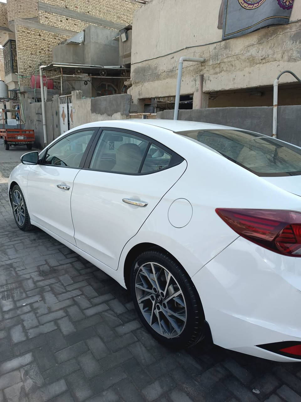 السلام عليكم سياره النترا موديل 20 حره رقم بغداد بيه حالوب وبعض الملاحظات  سعره 150مكاني بصره  ‏‪ 0773 021 1172‬‏
