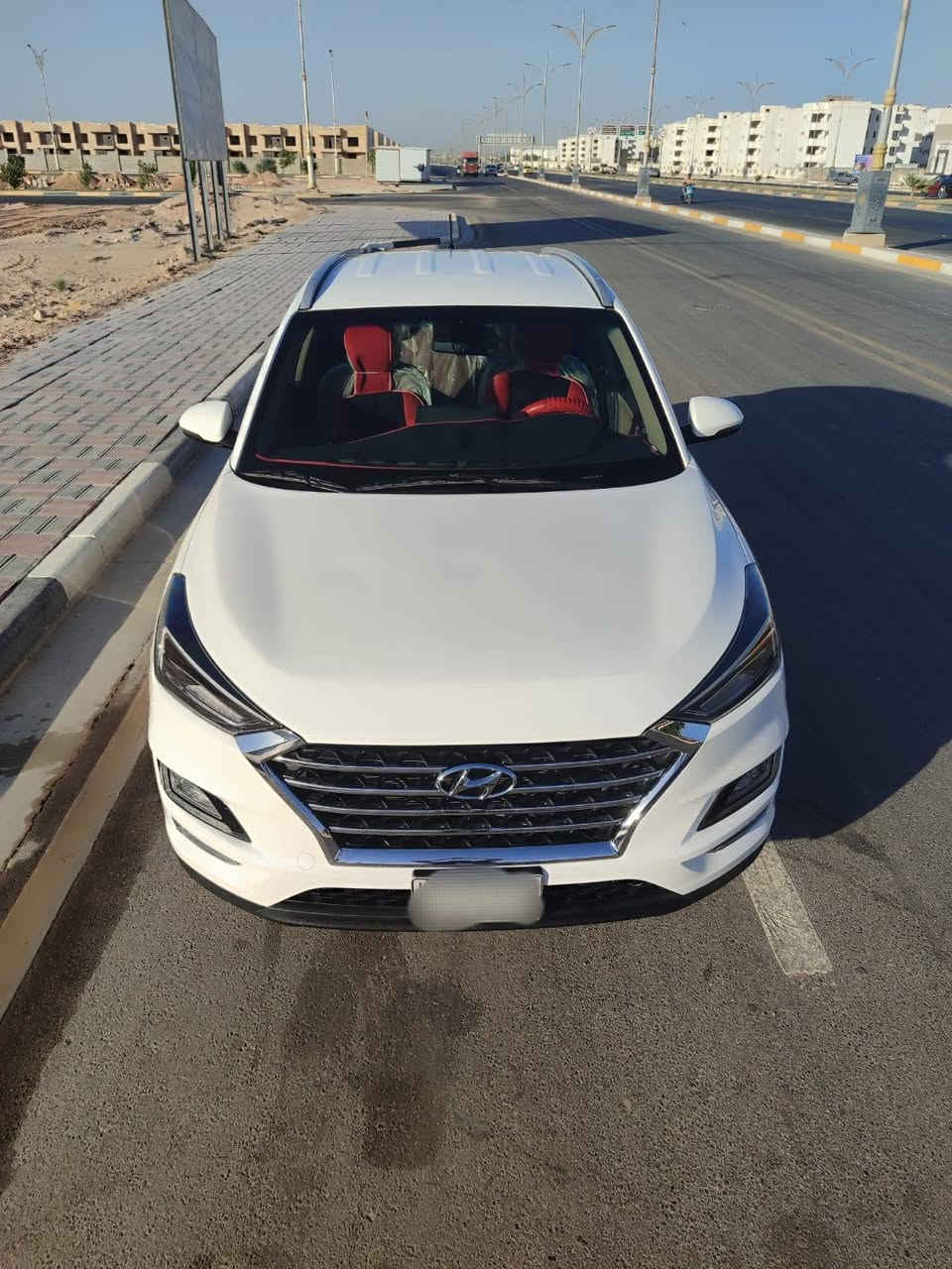 السلام عليكم
توسان خليجي شركة 2020
ضربة بسيطة بالجاملغ الايمن
ماشية 69 الف كم
السعر 190 
للاستفسار مبايل ***********
