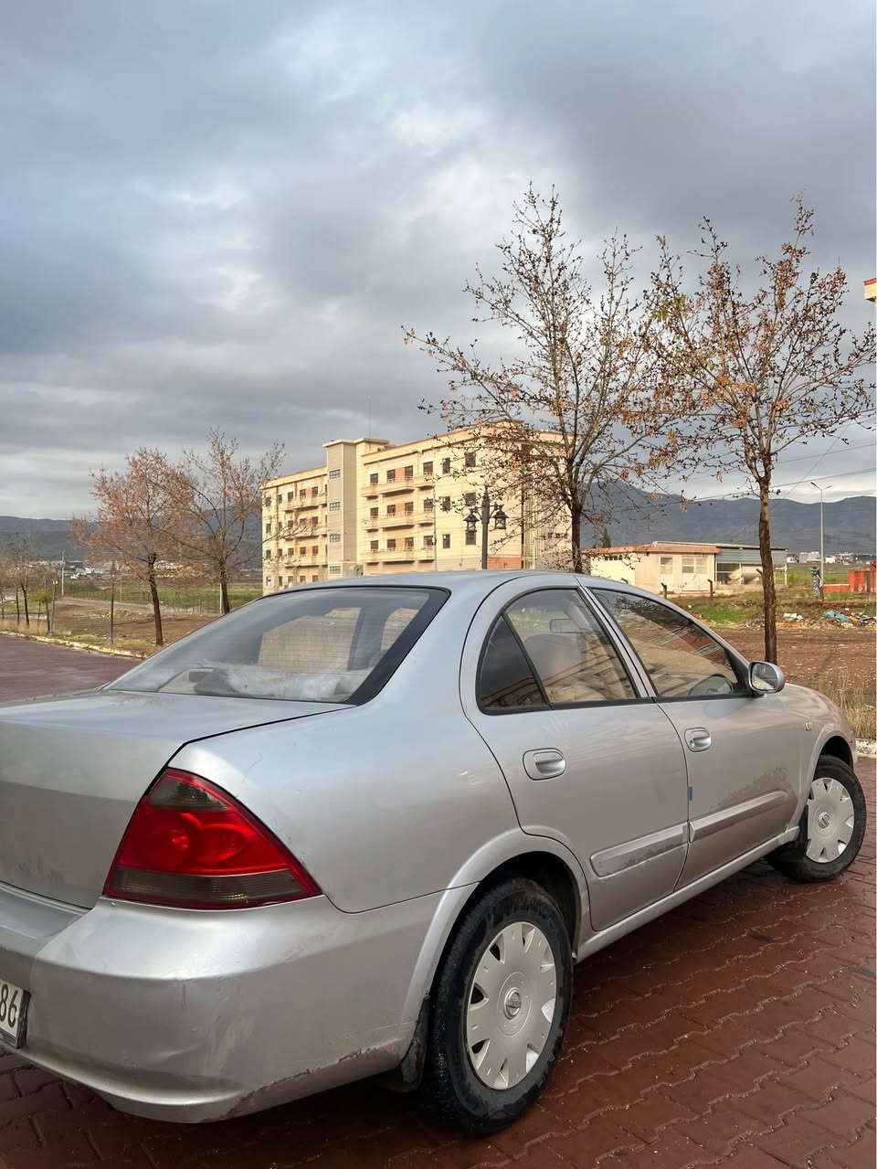 نيسان سني  2011
گير توماتيك 
كير مكينه شه رت
 جملغ سبوخ  دگه ل بولند و دركا 
رقم سنوي جديد 
تحويل وكاله شه رت 
***********
سعر فول مناسب تلفون بكه اكر, نينوى
