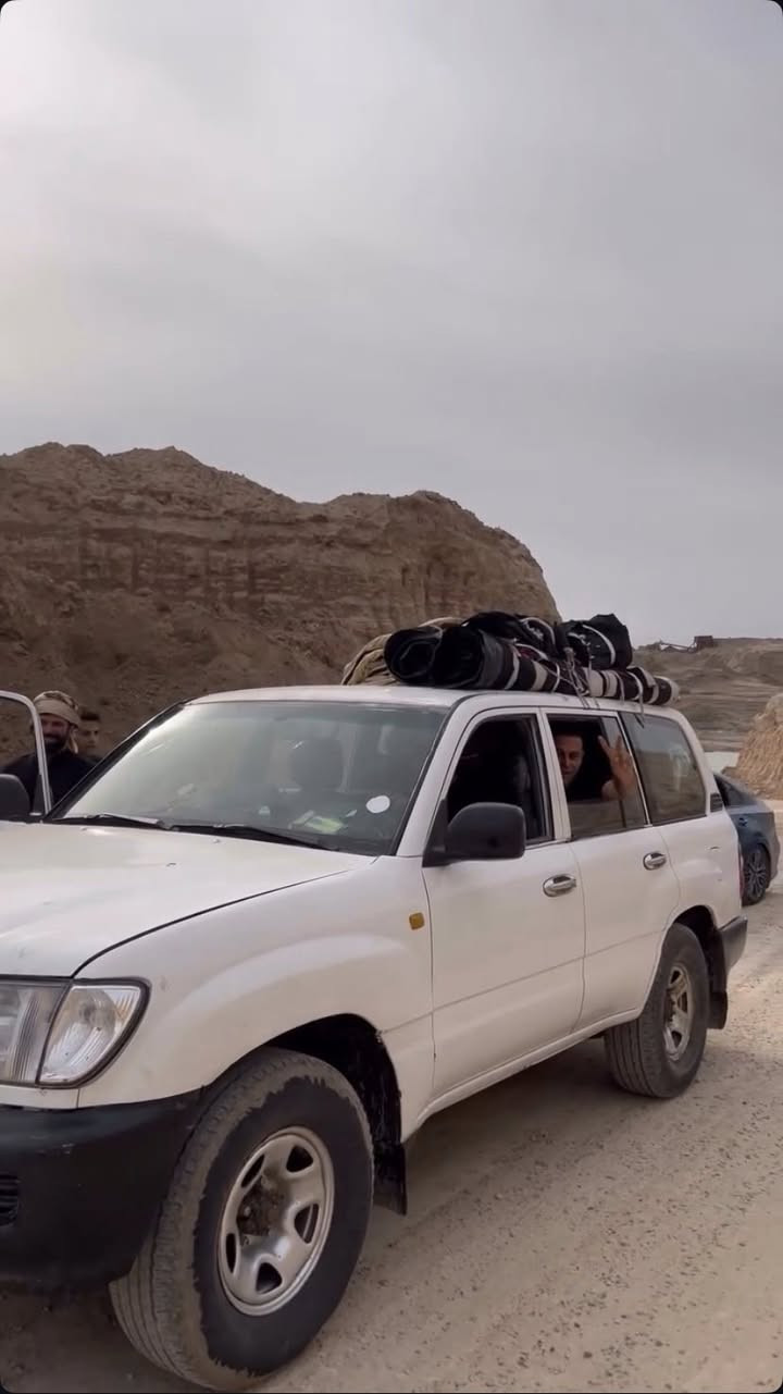 السلام عليكم
لاندكروز 2004 أدوات أدوات كفاله من الكص وعشائرياً  
السياره كاز كير ومحرك بلادي مالتها بالفلين بالنسبة للكير والمكينه خير من الله ومتوئمه السياره وبيها حصة كاز متوئمه سنويه ورقم أصلي مو تزوير للأستفسار اكثر ***********
