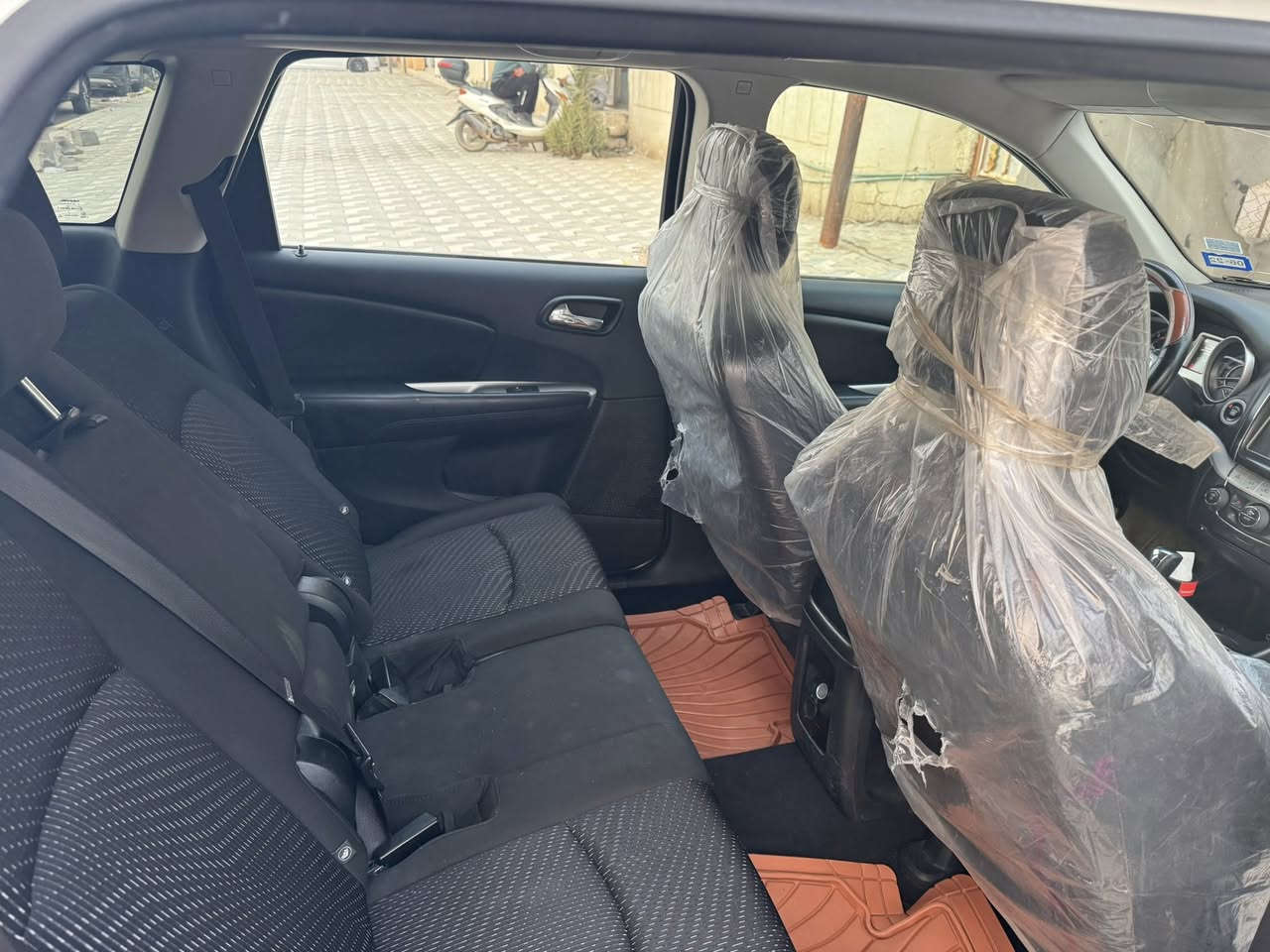 السلام عليكم جورني موديل ١٩
بيع فقط

فئه sxt

  حادث خفيف بدون شاصي ولا فخذه 

رقم بغداد  

محرك 4

سبعه راكب

٣ قطع تبريد

شاشه كبيره 

سياره جاهزه

  سنويه نهاية 27

تخم تاير 

فقط البنيد مبدل 

محرك مكفول 

كير مكفول 

السياره طاك بيه ايراباك الدركه فقط 

 مكانه  الناصريه مركز السعر 145وبيه مجال 

   (اني مو راعي السياره مكلف بنشر  )هذه رقم صاحبه 

***********
