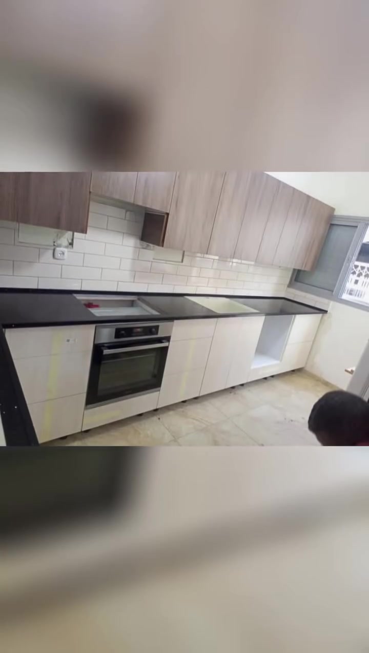 🔥 منجرة الحور للأثاث المنزلي
مش كل منجرة بتفصّل مطبخ…
فيه شغل عادي، وفيه شغل بنحط عليه اسمنا بفخر.
نحن ما بنبيع “مطبخ”…
نحن بنسلّم تفصيل دقيق، خامات قوية، وتشطيب يبين فرق الشغل من أول نظرة.
إذا ما كان الشغل بمستوى نرضى نحطه ببيتنا…
ببساطة ما بنعمله.
💎 جودة ما بتحتاج شرح
💎 دقة في القياس والتفصيل
💎 تنفيذ يرفع قيمة بيتك مش بس يعبّيه
المطبخ عندك مش قطعة أثاث… هو واجهة بيتك.
📞 للتواصل:
0526300359
0569367601
منجرة الحور للأثاث المنزلي
تابعونا وشوفوا الفرق بنفسك.


**إذا كنت صاحب هذا الإعلان وتريد حذفه لأي سبب، رجاءا أرسل رسالة إلى الدعم الفني**