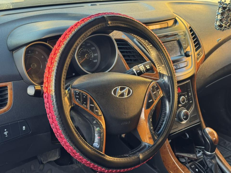 مكلف بنشر النترة 2015فول عدة البصمة كير مكينة جدد صدر نضيف سيارة مال بيت مال جناي بدون حادث وسونار مرفوق ب منشور السعر ١١٥ وبيه مجال 
المكان ديالى خان بني سعد
‭٠٧٧٠ ٧٦١ ٤٣٣٢‬
