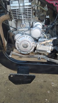 مكلف بل نشر. خابر عل رقم ستوته موديل 2018 كلها شغاله وايرمنيه شاصي شرط...