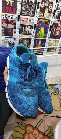 حذاء جوردن قياس 47 قدم 30 20 الف مع التوصيل  07872510235