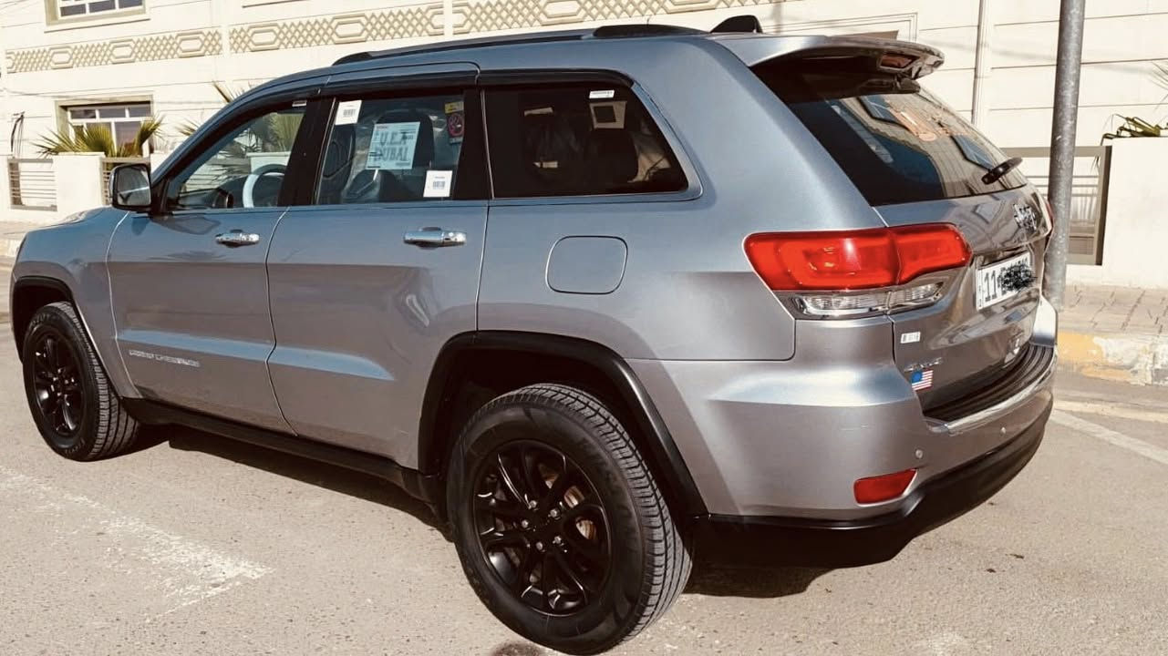 بيع سريع مستعجل 
جيب 2016 
فول مواصفات 1/1 لمتد
فول للاخر LEMETED
بصمه حساسات فول لفول 
معروفه مواصفاته 
سياره جاهزه من كل نواحي 
الف مذب عليها 
بيه صبغ جاملغ وبنيد بدون دواخل 
لباقي مكفول 
سياره جديه جاهزه
كير مكينه على وضع شركه سبانه ممدود عليها 
سياره جاهزه من كل نواحي 
رقم بغداد جديد دولي تحويل ثاني يوم
بسعر مناسب جدا 
170  وبيها مجال للشراي  
 فلوجه 
استفسار
***********
***********
