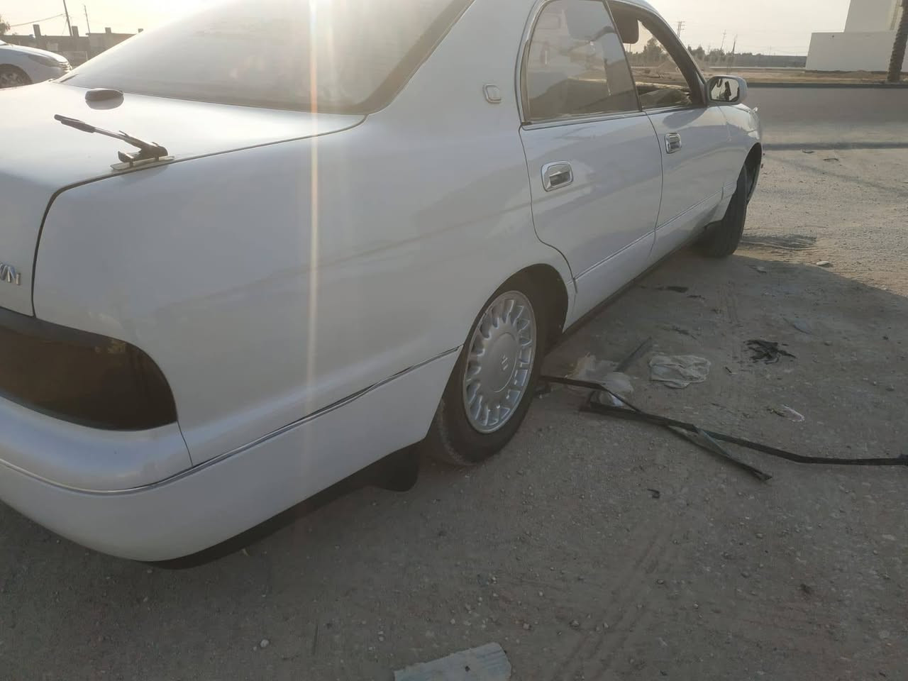 اللهم صل على محمد وال محمد 🧿
بطه متصل 🇯🇵🇯🇵
موديل 1992 
رقم بغداد الماني مداور ثاني يوم راعيه بيته يمي
كفاله عامه كص ونقل جثه. ومن الضربه القويه سياره مصبوغة عام للجماليه فقط وصبغه جديده.
كير ومكينه وحداديه وكهربائيات شرط كله جديد ترايك 180وين ما يعجبك 
تبريد ثلج تخم تاير غرفه جديده بطاين جدد دشبول جديد شاشه اندرويد تخم سماعات جدد كشنات نضاف .. ستوني شاد بطاين للجنطه حاويه جديد 

*ملاحظه//السياره مديومه من الدعاميه للدعاميه 
لايت زينون وبلاجكتور زينون ليموني منضومه كامله 
السعر 63وبيه مجال بسيط للشراي
للاستفسار اتصل 
***********
🧿🧿
