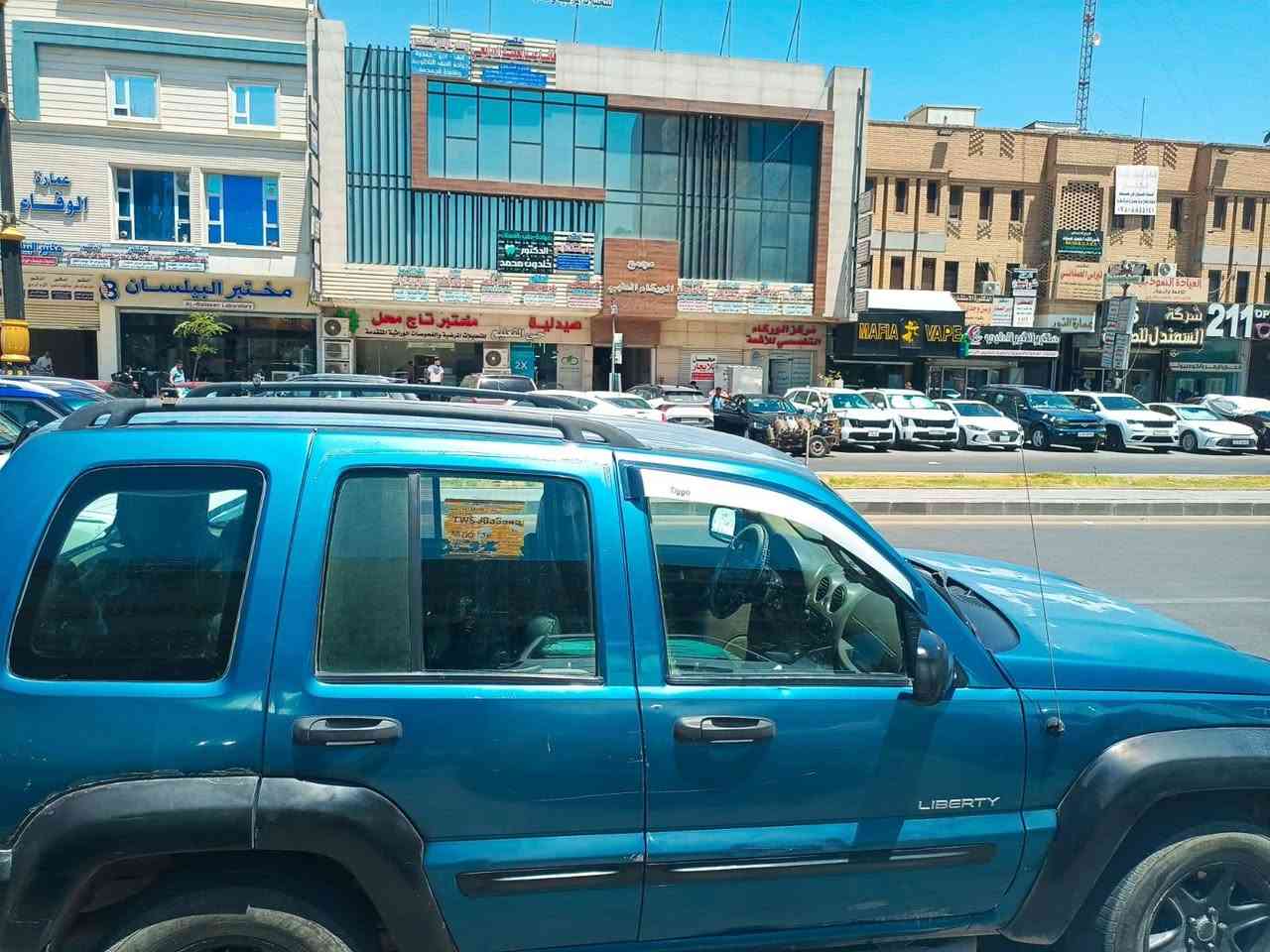 السلام عليكم جيب لبرتي مديل 2004
رقم بغداد راعيها والدي  متوفي وعندي خطا بالقسام الشرعي بدون تحويل للبيع رايدها 55ورقه متوازي على بيعتها ***********

