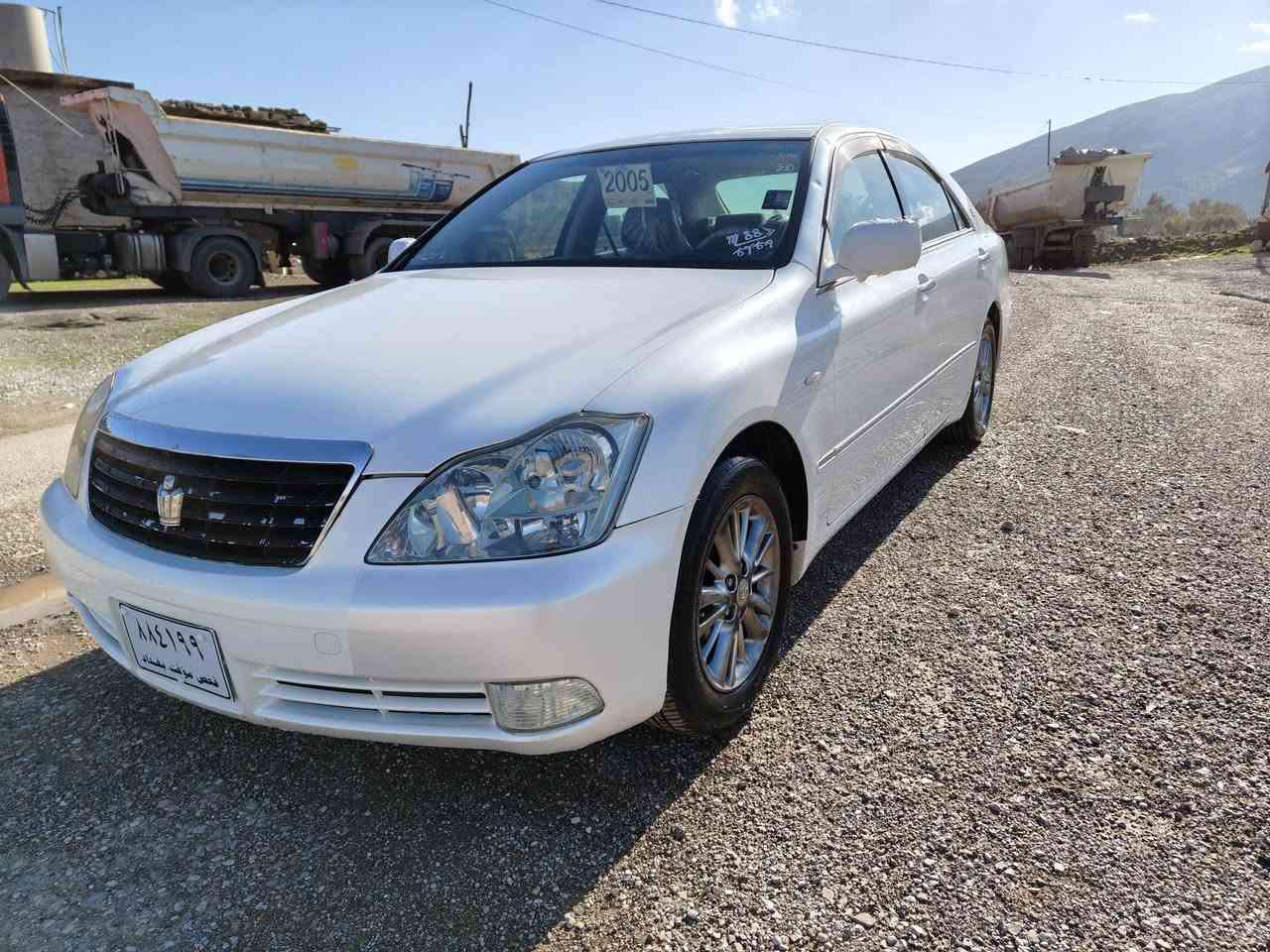 شاهینە بڕاوە مۆدێل 2005
گێڕومەکینە بچوک بەبچوک 180
3دوگمەوپەردە 
ناوبۆر ماشااللە ناودەری لۆک 
چوارتایەی تازە 
لایت ناوچەی کوێر
کامل مەسروف کراوە 
ڕۆنوهایدلۆریکی تازەگۆڕاوە 
نرخ 45کەمێک مەجال 
شوێن دەربەندیخان 
***********
