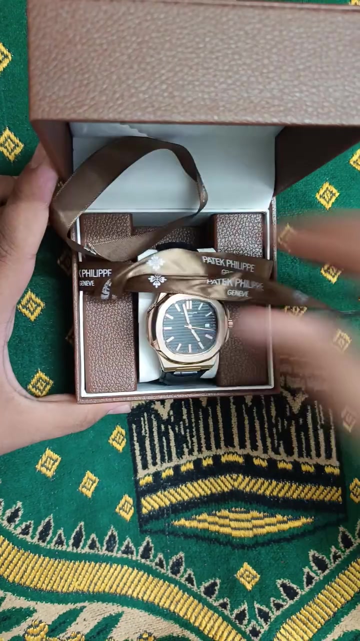 سلام عليكم ساعه PATEK PHILPPE ساعه ماستر درجه اوله ساعه غير مستخدمه سير جلد سير فراشه ساعه كشف حلوه وسعره مناسب مع التوصيل علق ب تم يوصلك السعر 🌷


**إذا كنت صاحب هذا الإعلان وتريد حذفه لأي سبب، رجاءا أرسل رسالة إلى الدعم الفني**