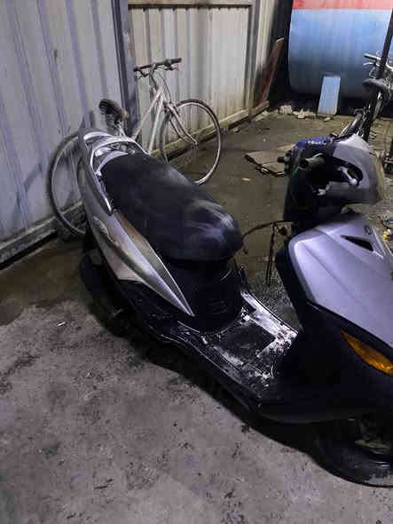 سلام عليكم 
ماكس 140 للبيع كوم حديد كفراتها كامله كتلوك وياها ومكاتبه مال معرض اكفلك سرقه و عشاير دراجه كوم حديد محركها كايم و عفتها سعر 175 وبيها مجال 
رقم : ***********

مكلف بالنشر
