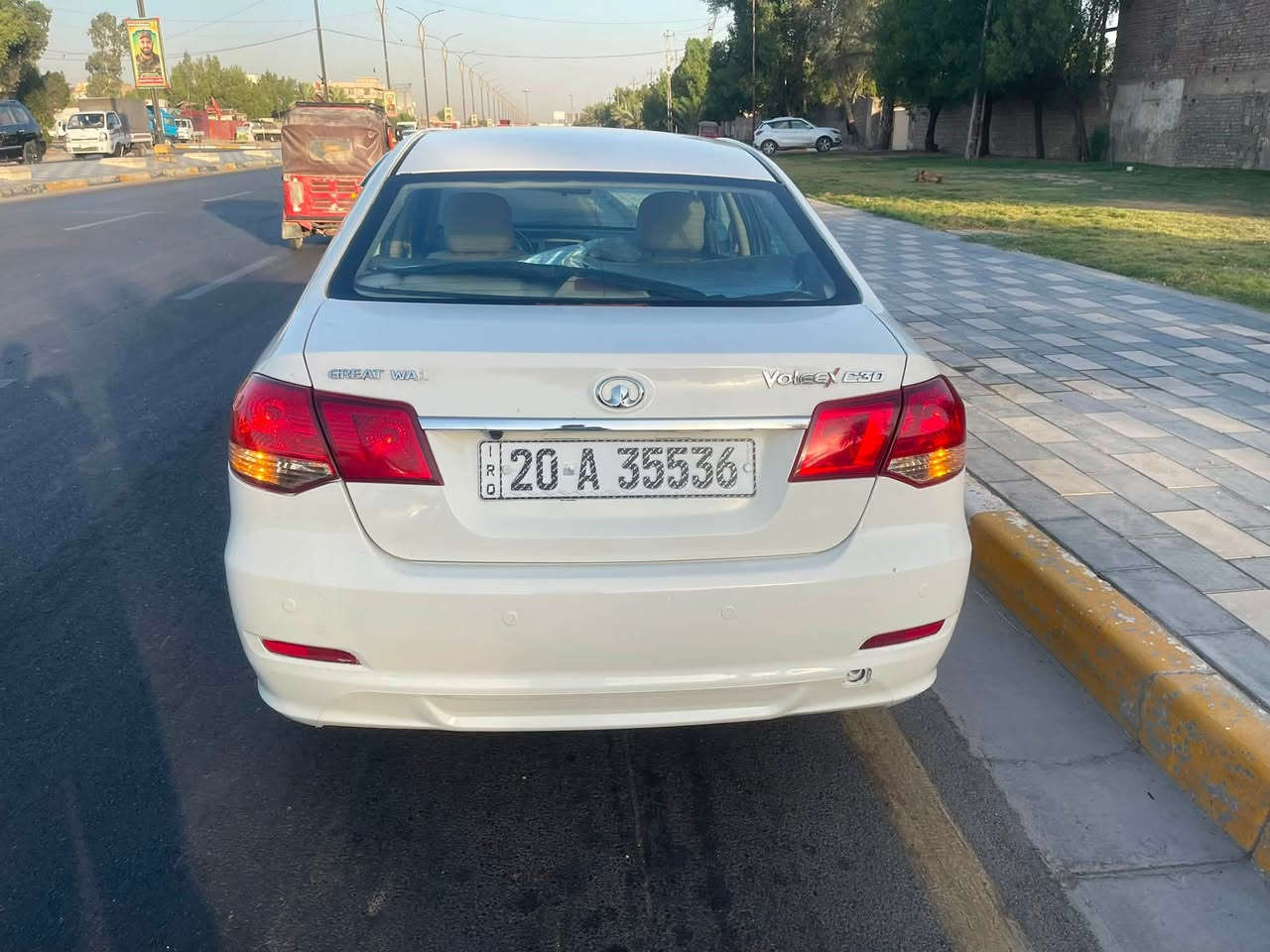 فولكس ٢٠١٣ سيارة نضيفة جديدة خير من الله تراي للبصرة ٦٠ وبيهة مجال ***********
