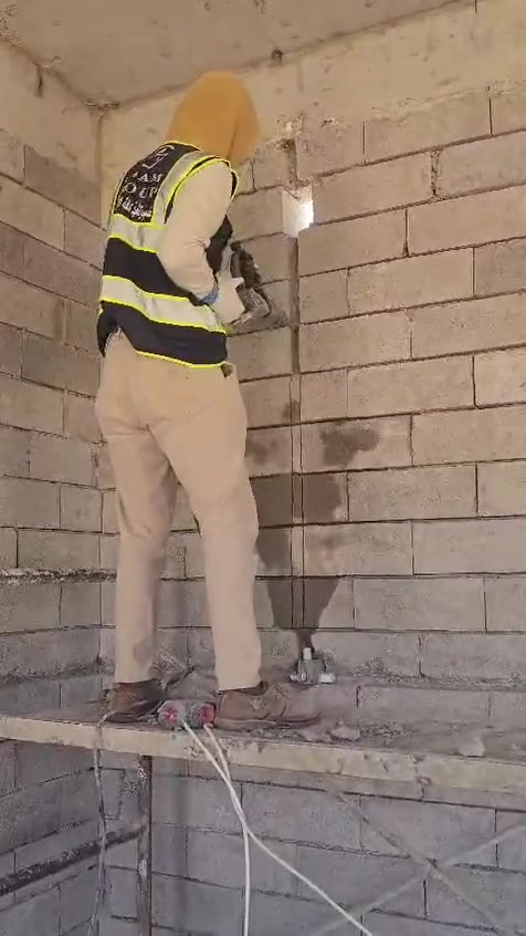 سلام عليكم كادر كامل لحفر النزلاات والبوكسات بالكوسره او الدريل 
كادر كامل جاهز
✅ أسعار مناسبة
✅ التزام ودقة
✅ متوفرين 24 ساعة
📱رقمي ***********،،،📱***********متوفر واتساب،،،📞☎️
