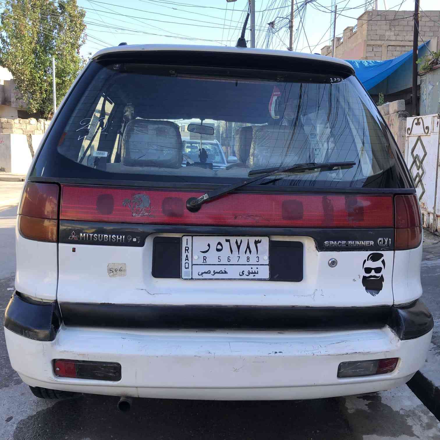 السلام عليكم مستبوشي للبيع موديل (93)المحرك معمر قبل شهر والكير شرط (كابون) بانزين بيها رقم ألماني تدفئه وتبريد شغاله وشرط التحويل السعر (40) الرقم ***********..***********  إذا شراي خابر وتدلل.
