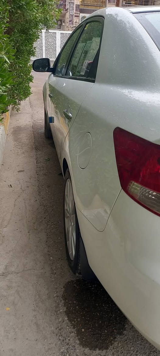 السلام عليكم
#كيا سيراتو خليجي موديل ٢٠١٢  محرك ١٦٠٠ بدون حادث بدون صبغ جاهزة بأسمي 

السعر ١٠٧ ورقة 

العنوان بغداد الرصافة 

الموبايل ***********
