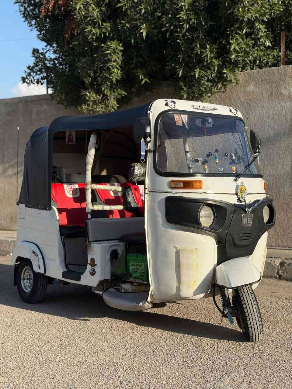 السلام عليكم تكتك لبيع 2016داخلة عل 17اوراق تكتك خير من الله مال جناي بوجهك لشارع اوراق اوراق المكان الزعفرانية شارع الكهرباء رقم الهاتف *********** السعر / 4ملاين ومجال قليل السوك كلشي بي
