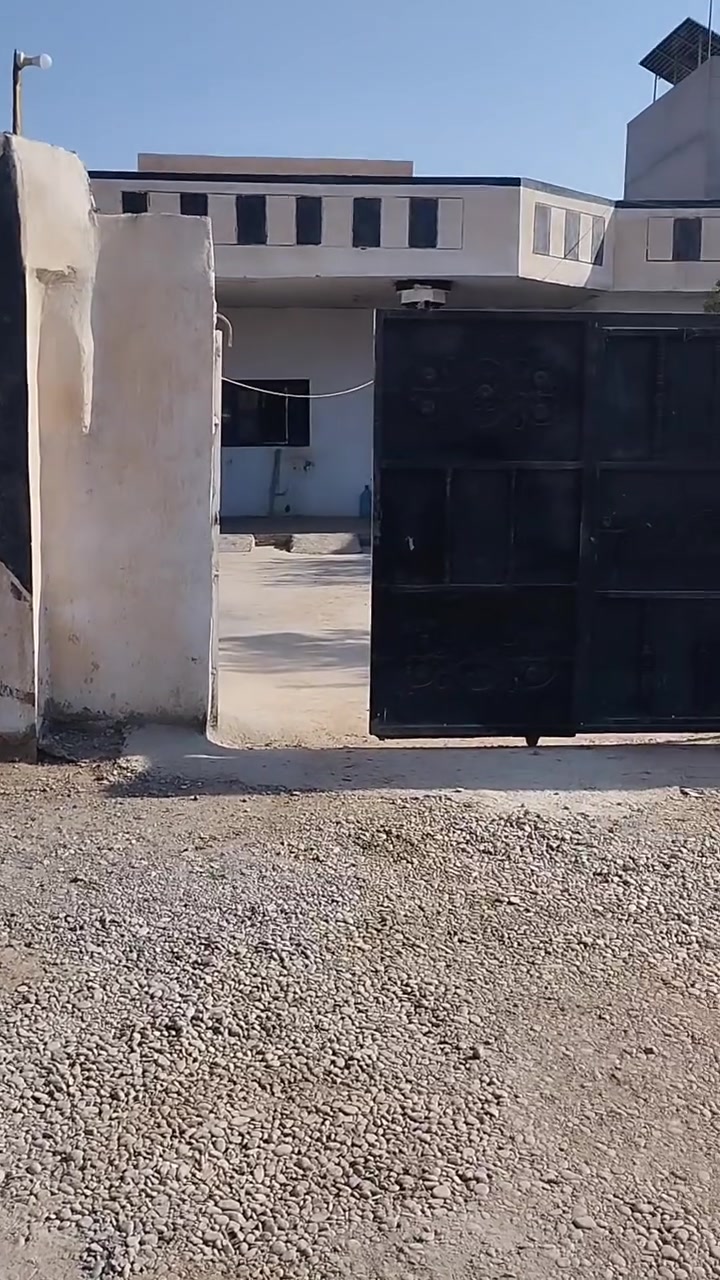 بيت البيع يرهم مراوس ويه بيت بكركوك شرط طابو ونطيه فرق نقد ويرهم بيع مساحة 300البيت حي التنك وره معمل الغاز سعر البيع 45جنس العقار زراعي@ ***********
