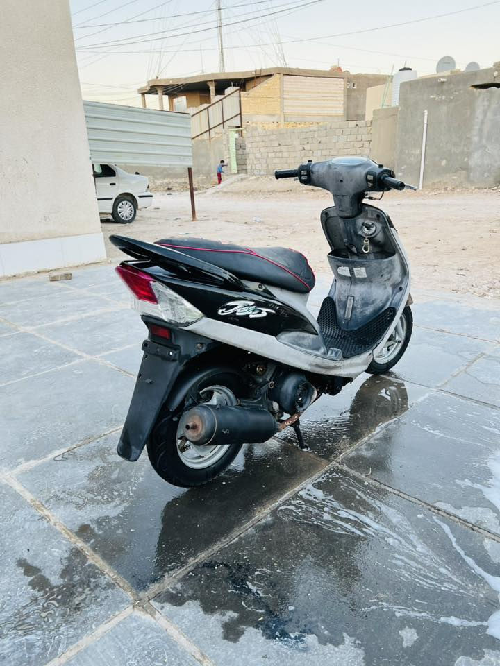 سلام عليكم ماكس منغولي 2007 دراجه سلف هندر كهربائيات كله شغال لايت زنون مكينه ناعمه كفر ختم واحد  دراجه جديده سعره 750 وبيه مجال  او مراوس بعدله مكاني رميثه ***********
