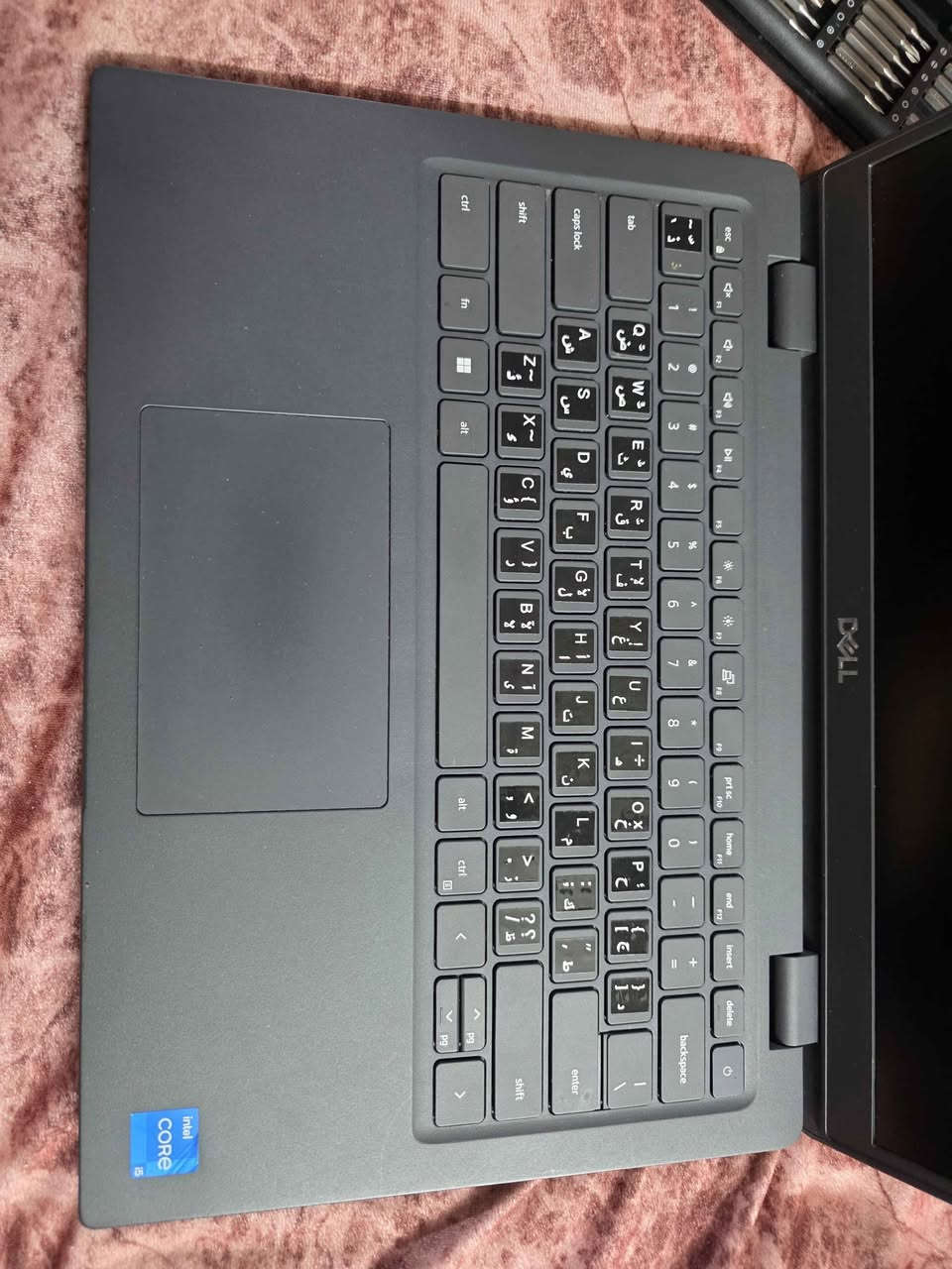 لابتوب Dell Latitude 3420
​جهاز يجمع بين الأداء القوي والتصميم العصري، مثالي للعمل والدراسة والالعاب المتوسطة والبرامج الهندسية مثل اوتوكاد
​المواصفات التقنية:
​المعالج: Intel Core i5-1135G7 (الجيل الحادي عشر). المعالج فئة G
​الذاكرة (RAM): 8 جيجابايت.
​التخزين: 256 جيجابايت NVMe SSD (سرعة فائقة في التشغيل).
​الرسومات: Intel Iris Xe Graphics.
​الشاشة: مقاس 14 بوصة، دقة HD (1366 × 768).
​النظام: Windows 10 Pro (مثبت مسبقاً).
منفذ تايب سي +usd3 عدد٣ 
منفذ لان + منفذ رام مايكرو
منفذ hd
​الحالة: مستعمل نظافة 95%.
السعر: 300 ألف دينار.
الضمان: أسبوع 
ملاحضه: الكيبورد معرب ملصق فقط بغداد, العراق


**إذا كنت صاحب هذا الإعلان وتريد حذفه لأي سبب، رجاءا أرسل رسالة إلى الدعم الفني**