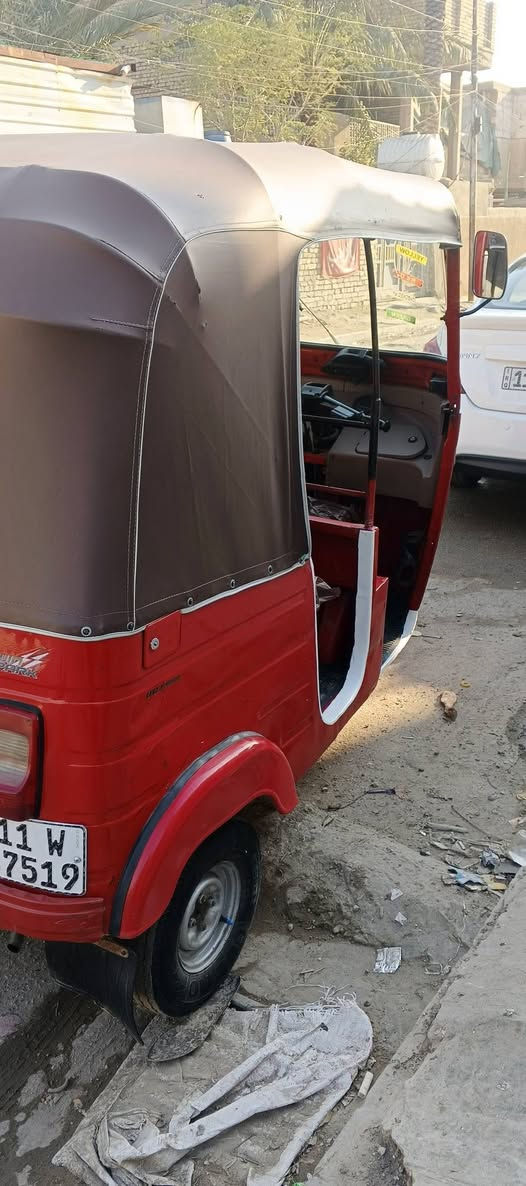 سلام عليكم تكتك موديل 18 شهر الثالث رقم وسنويه تكتك خير من لله مال جناي لاتنقيص ولا تبخير ولا بكن مكان بغداد  كماليه هاتف *********** السعر 5 ملايين بيه مجال
