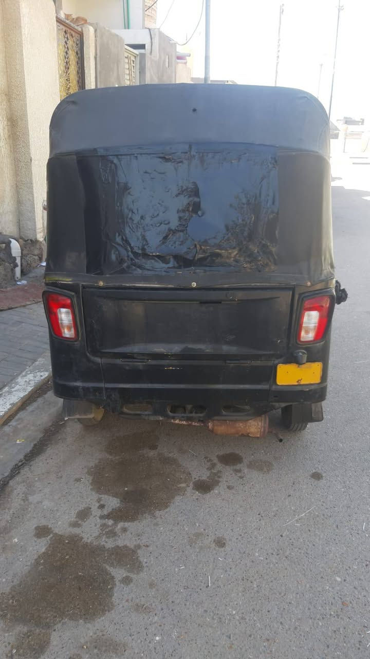 تكتك بياجو موديل 2019 ادوات مكفوله
شغالة فقط بيها تبخير 
كهربائيات كلها شغالة:  سعر 800 الف وبيها مجال اني مكلف بنشر 
تواصل مع صاحب تكتك ***********
