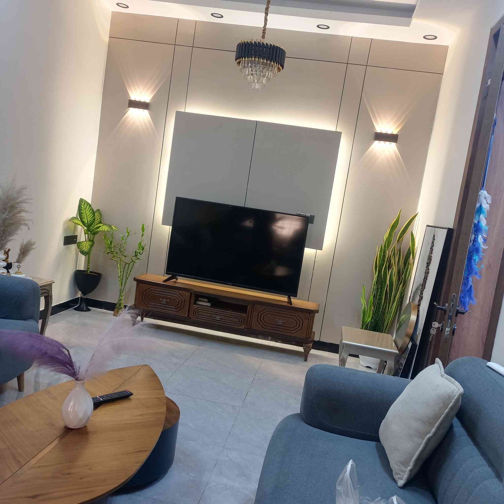 سلام عليكم عمل ديكورات  سقوف ثانويه تغليف جدران بديل الرخام بديل الخشب بديل لشيبورد  بلقصد ولنقد اي استفسار يرجو مراسلت الصفحه او الاتصال عل رقم او واتساب ***********
