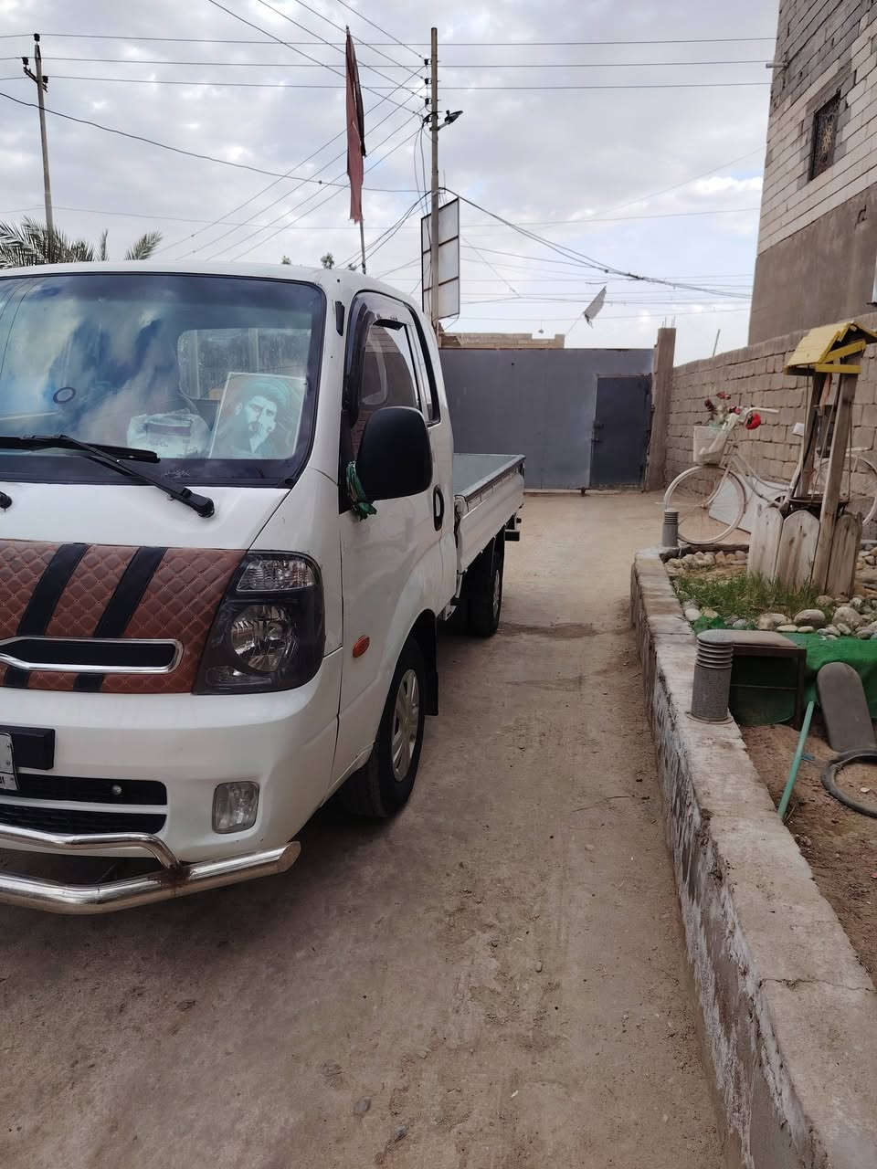سلام وعليكم كيه بنكو موديل 13بيه ظربه خفيفه جواء البنيد ولباقي مكفول مكيه سبلاين سنه جديده كفاله مينه كير حداديه تخم تأير نظافه 90بلميه كسن شاصي رقم شاصي كله مكفول سعر 93وبيه مجال شي بصيد حك جيه ولموشراي لا يكسر بالحلال العنوان بصره ابو الخصيب *********** متواجد علواتساب فقط
