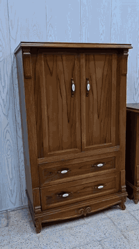 تخفيضات تخفيضات
السعر السابق ٣ملاين و٥٠٠الف
السعر الحالي ٣ ملايين و ١٠٠ الف شامل اجور النقل والشد مجاني

اختار الفخامة الحقيقية مع غرفة نوم مصنوعة من خشب الصاج  الطبيعي، نجارة عراقية راقية، 

عيش الأناقة... عيش الراحة... من قلب العراق.

 موديل فخامه النجاره العراقيه بهاذه الموديل 
معمل ومعرض المستقبل للاثاث يقدم  موديل دلة نجاره عراقي والديكور والتصميم  المصري

ضمن وجبة الدرجة الاولى الممتازه 
 
شامل أجور النقل والشد مجاني 

غرفة 6 ابواب طابقين ملحق خارجي 

تتكون من 10 قطع

وجه الكنتور يكون  صاج ٥ ملم
داخل الكنتور صاج  طبيعي 4ملم 

ظهر الكنتور جرجوبة براغي 

القاعدة الارضية للكنتور بلوك بورد صاج 

ارتفاع الكنتور مترين و85سم 

عرض الكنتور 3 مترات و40 سم

عرض الكنتور مع زاويه الملابس 4 امتار و60سم

السرير طبقة بلوك بورد

ضمان 5 سنوات الصبغ والشغل 

توصلكم نفس المواصفات اي اختلاف احنه نتحمل المسئوليه كامل 

خدمة الشد والتوصيل مجاناً لجميع محافظات العراق 

العنوان بغداد الصالحيه مجاور مصرف الرشيد
***********
#نجارين_العراق 
#iraq 
#غرف_نوم_مودرن #fالبصرةكربلاءــبغداد_الحبيبه_الناصريه 
#معرض_غرف_نوم
