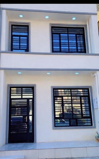 للبيع دار ٥٠م واجهة ٥نزال ١٠ طابقين بناء حديث حي الجهاد أساتذة اربع شو...