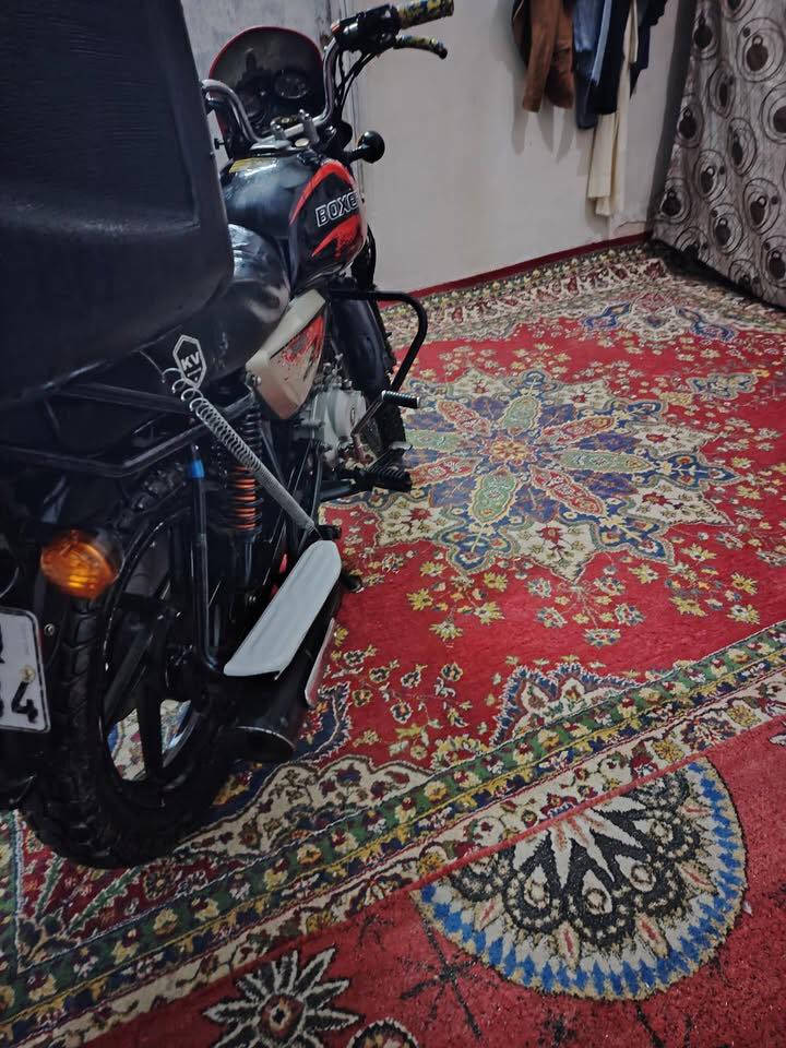 سلام عليكم دراجه بوكسر للبيع مرقم نكليزي بغداد تحويل ثاني يوم مديل 20 نضافه فول بيها خيط تبخير من تحمه يروح تبخير ‏اتصل برقم***********
